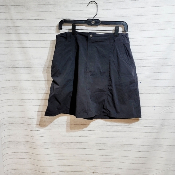 L.L. BEAN BLACK SKIRT, SZ MEDIUM - Picture 2 of 8